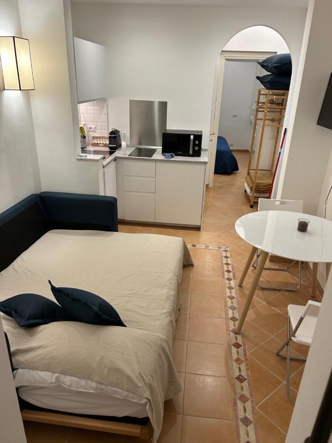 Elle Cavour Apartment Рим Екстер'єр фото
