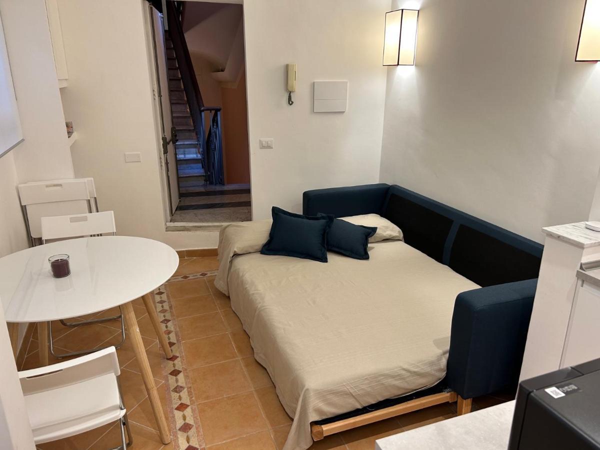 Elle Cavour Apartment Рим Екстер'єр фото