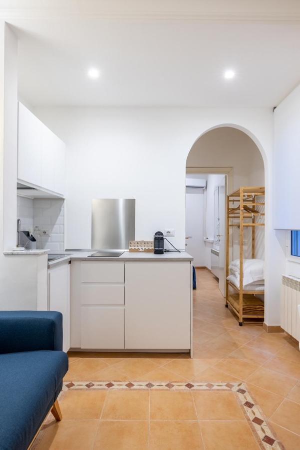 Elle Cavour Apartment Рим Екстер'єр фото